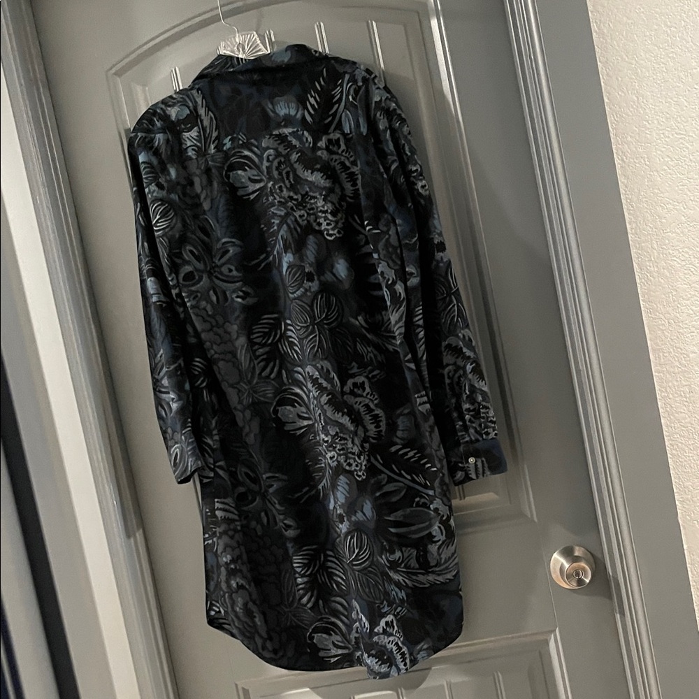 LOFT Blue and Black Patterned Dress - Picture 8 of 11
